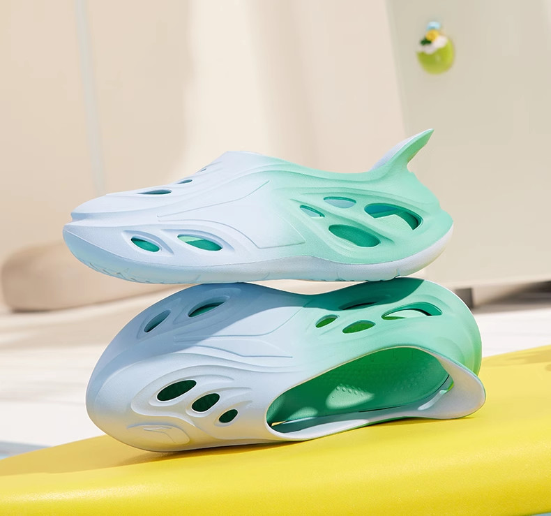 DÉP CROSS ĐI BIỂN, 